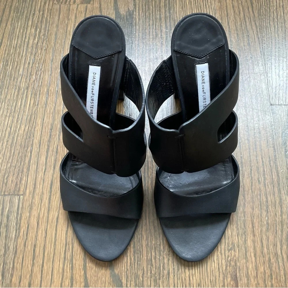 Diane von Furstenberg Cosenza Mule Heel Sandal, Size 8 - Picture 2 of 12